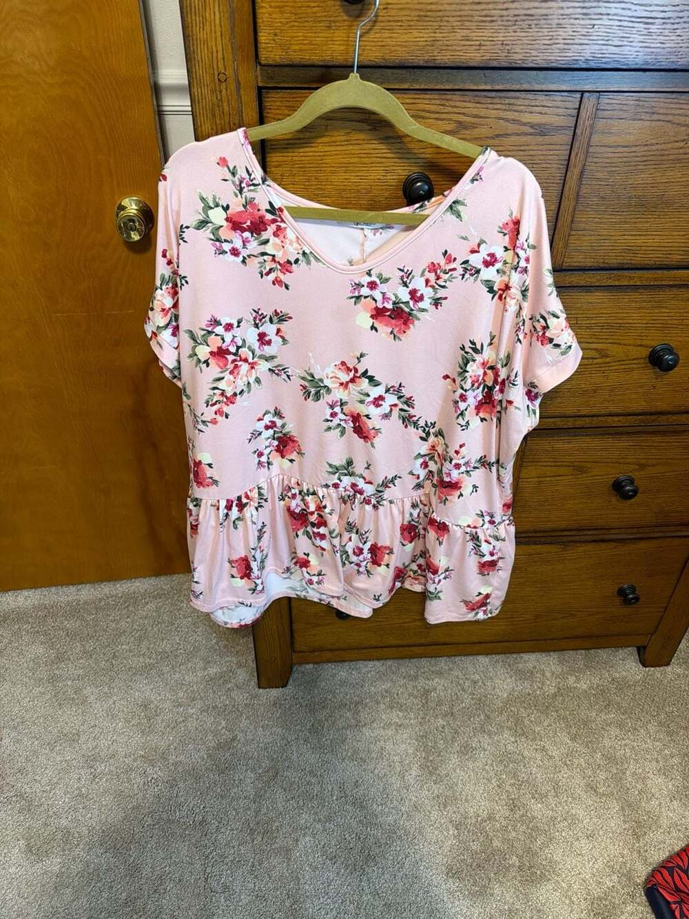 Haptics by Holly Harper Pink Floral V-Neck Peplum Top